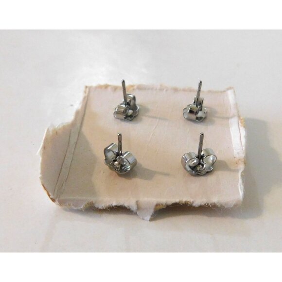 Vintage Avon Playful Plaid Scottie Dog Earrings Set 2 Pairs White Black Dogs - Picture 3 of 6